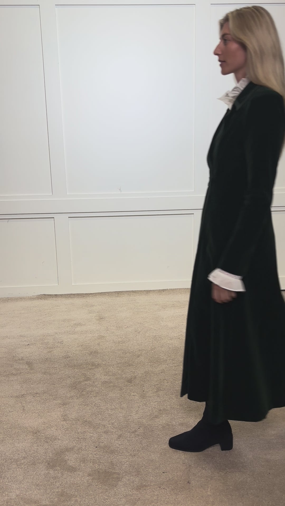 Isla - Velvet Dress Coat - Green